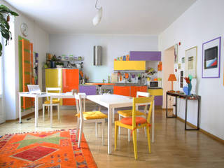 CASA DI SILVIA, ARCHITETTO FRANCA DE GIULI ARCHITETTO FRANCA DE GIULI Moderne Küchen Gelb