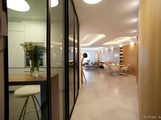 Digo House, MADG Architect MADG Architect Modern corridor, hallway & stairs Wood Wood effect