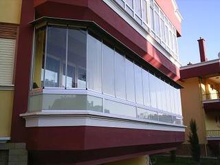 Cam Balkon, armoni yapı armoni yapı Nowoczesny balkon, taras i weranda