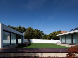 CASA M+F, joão rapagão joão rapagão Maisons modernes