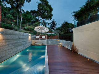 Magazine editorial - House in Sai Kung by Millimeter, Millimeter Interior Design Limited Millimeter Interior Design Limited Modern Pool