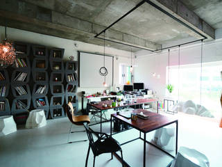 A4 HOUSE, second amie second amie Casas modernas: Ideas, diseños y decoración