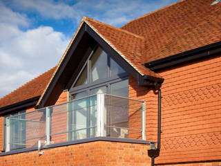 Ewhurst, Surrey, C7 architects C7 architects Landelijke balkons, veranda's en terrassen