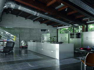 Nave industrial convertida en vivienda by logos, Logos Kallmar Logos Kallmar Modern Kitchen
