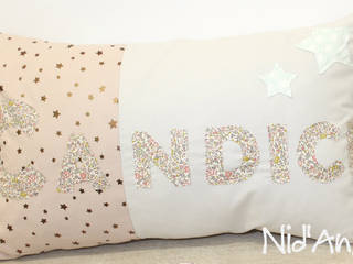 Coussin Personnalisé , Nid Ange Carqueiranne Nid Ange Carqueiranne Детская комната в стиле модерн