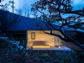 佐井寺のハナレ, IZUE architect & associates IZUE architect & associates Modern style gardens