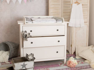 Extrarunde Kanten! Wickelaufsätze für fast jede Kommode, PuckDaddy PuckDaddy Modern nursery/kids room Chipboard