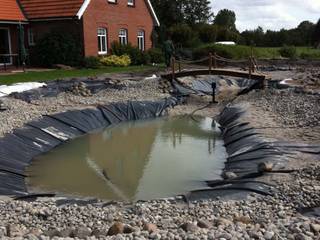 Teich mit Brücke, Fischer Garten-und Landschaftsbau GmbH Fischer Garten-und Landschaftsbau GmbH Jardin rural