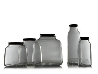 Grouping of Hive and Keeping Jars, Michael Ruh Studio Michael Ruh Studio حديقة داخلية زجاج