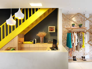 Loja Carina Farfalla , Thaisa Camargo Arquitetura e Interiores Thaisa Camargo Arquitetura e Interiores Commercial spaces
