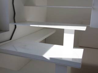 Ristrutturazione ed arredo su misura di un attico con soppalco, Mangodesign Mangodesign Modern corridor, hallway & stairs