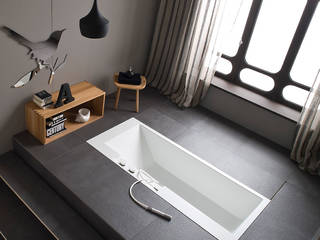ERGO_NOMIC, Giulio Gianturco Giulio Gianturco Phòng tắm phong cách tối giản Gỗ-nhựa composite White Bathtubs & showers