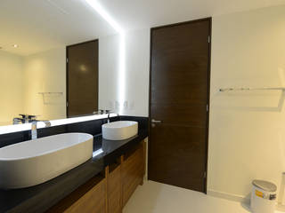 BOSQUES, Estudio Tanguma Estudio Tanguma Modern bathroom Wood Wood effect