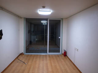 H 아파트 17평형 리모델링 ( 다락과 고양이), IDÉEAA _ 이데아키텍츠 IDÉEAA _ 이데아키텍츠 Moderne Esszimmer MDF Weiß