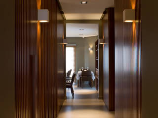 Barunzit Restó · Ramos Mejía · Prov. de Buenos Aires · Paula Herrero | Arquitectura, Paula Herrero | Arquitectura Paula Herrero | Arquitectura Modern dining room Wood Wood effect