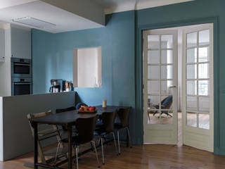 l'appartement maison, claire Tassinari claire Tassinari Salle à manger minimaliste Bleu