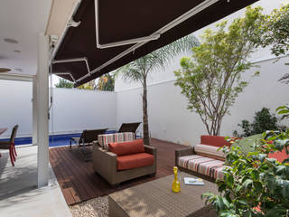 Casa Brooklin, Cactus Arquitetura e Urbanismo Cactus Arquitetura e Urbanismo Modern balcony, veranda & terrace