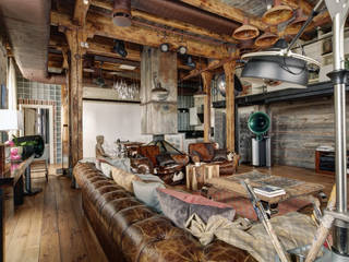 Midlife Crisis Loft, Lev Lugovskoy Lev Lugovskoy Living room