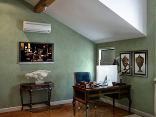 Кабинет в мансардном этаже, Sweet Home Design Sweet Home Design Classic style study/office