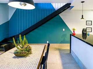 Apartamento Perdizes, Studio ML Studio ML Industrialer Flur, Diele & Treppenhaus Eisen/Stahl Schwarz
