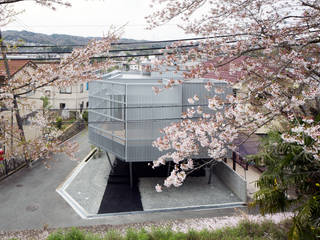 SAKURAの家, 井上久実設計室 井上久実設計室 Modern houses Iron/Steel Metallic/Silver
