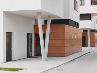 Neubau Terrassenwohnen Elbbahnhof, arc architekturconzept GmbH arc architekturconzept GmbH Finestre & Porte in stile minimalista