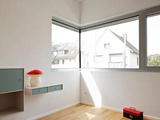 Modernes Einfamilienhaus mit puristischer Note, Marcus Hofbauer Architekt Marcus Hofbauer Architekt Modern Kid's Room