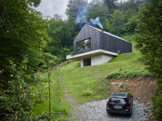 Modernes Holzhaus am See mit Traumausblick, Backraum Architektur Backraum Architektur Casas modernas Madeira Acabamento em madeira