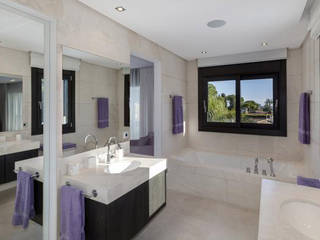 Marbella Villa, Principioattivo Architecture Group Srl Principioattivo Architecture Group Srl Classic style bathroom