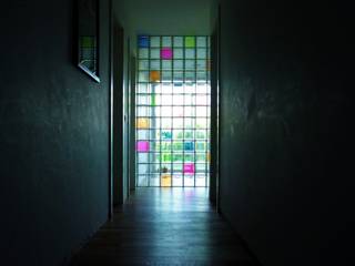 bunte trennwand, tritschler glasundform tritschler glasundform Dormitorios infantiles modernos Vidrio Multicolor