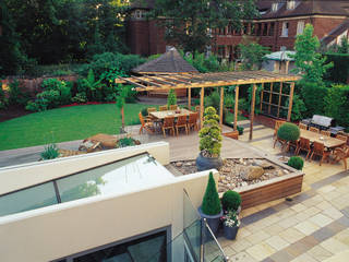 A private garden in West Hampstead, London, Bowles & Wyer Bowles & Wyer Eklektyczny ogród