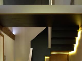 Floating Staircase, Joachim King Furniture Joachim King Furniture Minimalist corridor, hallway & stairs Plywood