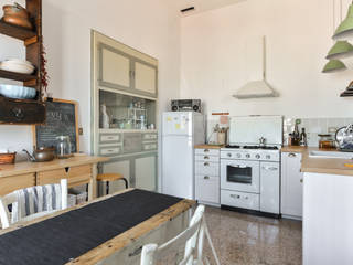 Ristrutturazione appartamento | Roma - Porta Maggiore, 02A Studio 02A Studio Kitchen White