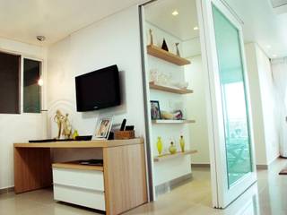 Apartamento MC, Martins Lucena Arquitetos Martins Lucena Arquitetos غرفة الميديا أثاث