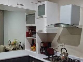 Cocina integral en un pequeño espacio., FLO Arte y Diseño FLO Arte y Diseño Modern style kitchen Chipboard White