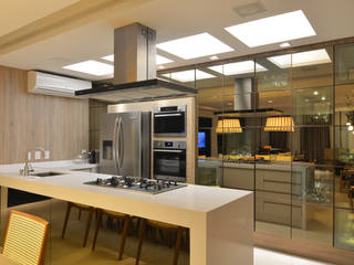 Residência Grand Classic, ANNA MAYA ARQUITETURA E ARTE ANNA MAYA ARQUITETURA E ARTE Modern style kitchen