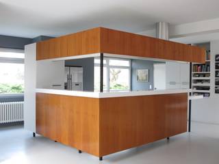 Küche Küchenkiosk, Juan Martinez Carmelo Juan Martinez Carmelo Modern kitchen Wood-Plastic Composite