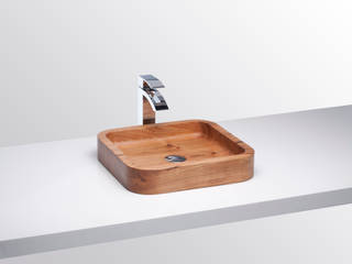 Holzwaschbecken, Juan Martinez Carmelo Juan Martinez Carmelo Baños de estilo moderno Madera Acabado en madera