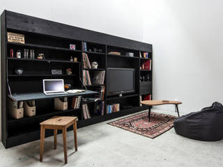 The living wall, Till Könneker Till Könneker Minimalist living room Black