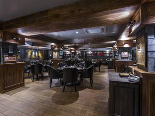 'voyage' restaurant for royal connaught boat club pune., Wings the design studio Wings the design studio Bedrijfsruimten