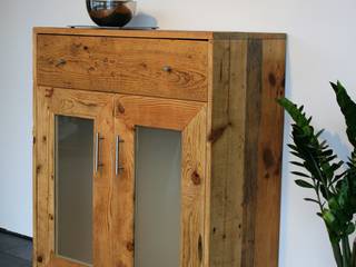 Sideboard aus Altholz, woodesign Christoph Weißer woodesign Christoph Weißer Modern style bedroom Wood Brown