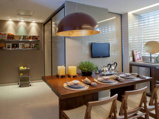 Apartamento Asa Sul Brasília 2013, Elaine Vercosa Elaine Vercosa Modern dining room