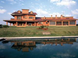 CASA DE FAZENDA, IDALIA DAUDT Arquitetura e Design de Interiores IDALIA DAUDT Arquitetura e Design de Interiores Rustic style houses