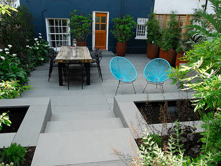 Contemporary Garden Design by London Based Garden Designer Josh Ward Josh Ward Garden Design Modern garden Plastic