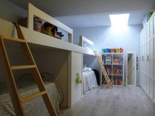 Dormitorio zona de estudio, Global Hispana de Construcciones e Interiores, S. L: Global Hispana de Construcciones e Interiores, S. L: Quarto infantil moderno