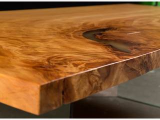 Großer naturmarkanter Tisch an einem Stück, Möbelkreationen Beaupoil Möbelkreationen Beaupoil Eklektik Yemek Odası
