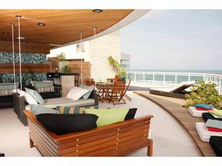 Cobertura praia, LX Arquitetura LX Arquitetura Modern balcony, veranda & terrace