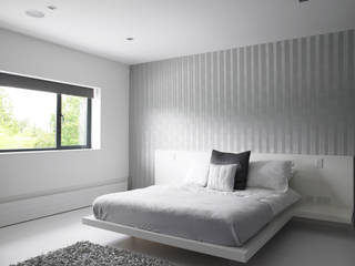 Ice White House-Luxury home, Quirke McNamara Quirke McNamara Camera da letto minimalista