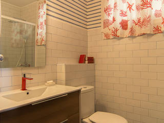 Reforma de baño en Donostia / San Sebastián, Apal Estudio Apal Estudio Scandinavian style bathroom White