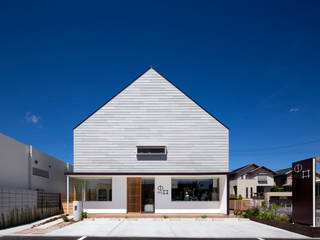 餡焚き屋中井 はつが野本店, ON ARCHITECTS / オン・アーキテクツ ON ARCHITECTS / オン・アーキテクツ Modern houses